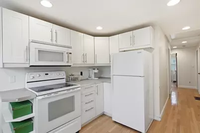 9 Pinewood Ave, Beverly, MA 01915 - Photo 14