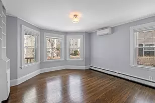 41 Abbott St, Beverly, MA 01915 - Photo 2