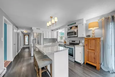 10 Third, Amesbury, MA 01913 - Photo 4