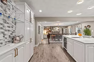 2 Deerberry Ln, Andover, MA 01810 - Photo 8