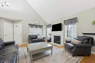 8 Goldenwood Dr, Norton, MA 02766 - Photo 6