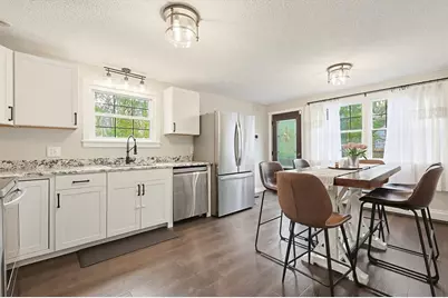 1187 S Precinct St, Taunton, MA 02718 - Photo 6