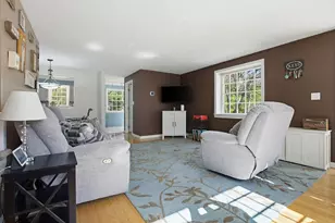 12 Old Meetinghouse Green, Norton, MA 02766 - Photo 4