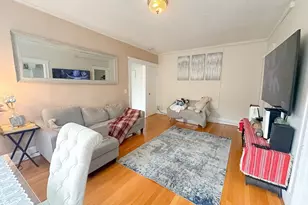 120 Riverway, Boston, MA 02215 - Photo 2