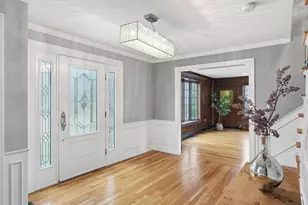11 Alison Way, Andover, MA 01810 - Photo 2