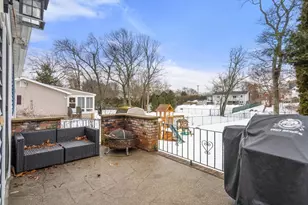 125 Rowe St, New Bedford, MA 02740 - Photo 28