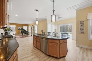 239 Fuller Rd, Chicopee, MA 01020 - Photo 6