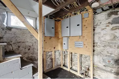 6 Kendall St, Methuen, MA 01844 - Photo 34