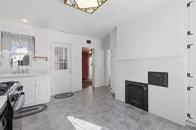 11 Pearl St, Quincy, MA 02169 - Photo 2