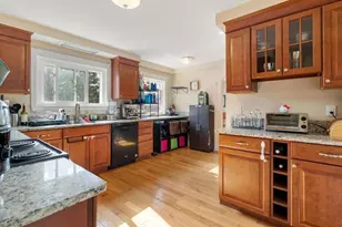 54-56 Noble St, Newton, MA 02465 - Photo 20