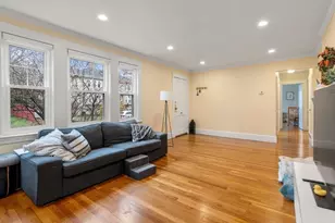 54-56 Noble St, Newton, MA 02465 - Photo 4
