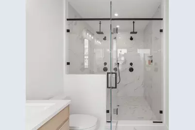 136 W Eighth St #3, Boston, MA 02127 - Photo 18