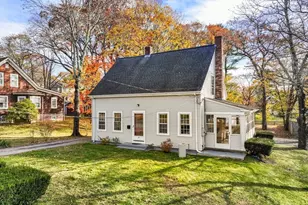 29 Broad St, Plainville, MA 02762 - Photo 4