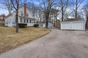 29 Broad St, Plainville, MA 02762 - Photo 2