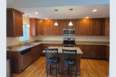 16 Brierly Circle #16, Millbury, MA 01527 - Photo 4
