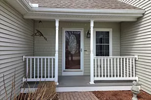 16 Brierly Cir, Millbury, MA 01527 - Photo 2