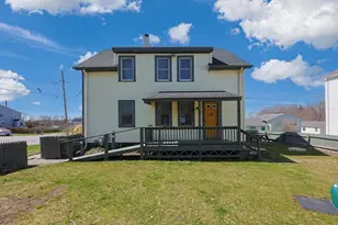 192 Butler St, Somerset, MA 02725 - Photo 6