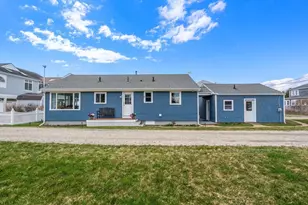 8 W Silver Shell Ave, Mattapoisett, MA 02739 - Photo 36