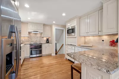 23 Hillcrest Road, Medfield, MA 02052 - Photo 10