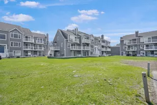 700 Shore Dr, Fall River, MA 02721 - Photo 28