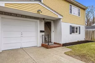 38 Turner St, New Bedford, MA 02740 - Photo 2