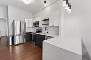256 Bremen St, Boston, MA 02128 - Photo 8