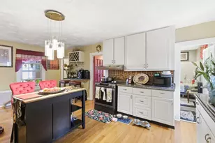 103 Dalton St, Lowell, MA 01850 - Photo 6