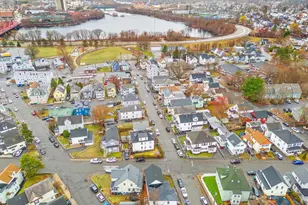 103 Dalton St, Lowell, MA 01850 - Photo 30