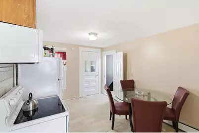 103 Dalton St, Lowell, MA 01850 - Photo 18