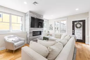 7 Whitman St, Somerville, MA 02144 - Photo 4