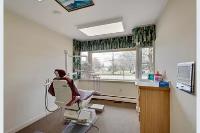 2 Winn St, Burlington, MA 01803 - Photo 12