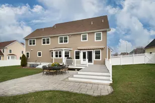 10 Jensen Farm Rd, Braintree, MA 02184 - Photo 6