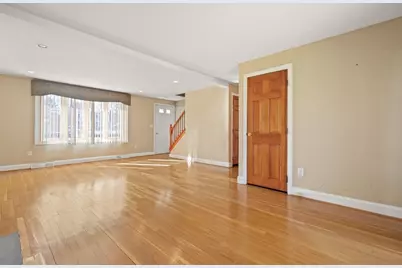 102 Chisholm Rd, Stoughton, MA 02072 - Photo 16