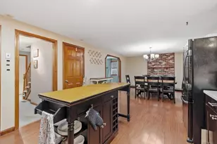 436 Foster Rd, Tewksbury, MA 01876 - Photo 8