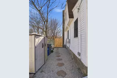 19 Elm Ct, Andover, MA 01810 - Photo 4