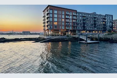 65 Lewis St #PH602, Boston, MA 02128 - Photo 4