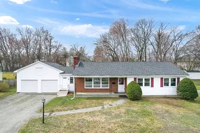 92 Ursula St, Lowell, MA 01854 - Photo 2