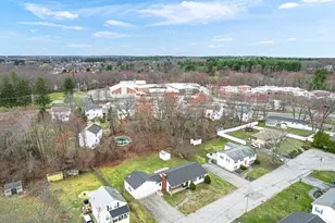 92 Ursula St, Lowell, MA 01854 - Photo 6