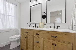 284 Sumner St, Boston, MA 02128 - Photo 16