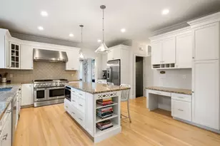 41 Chesterton Rd, Wellesley, MA 02481 - Photo 12