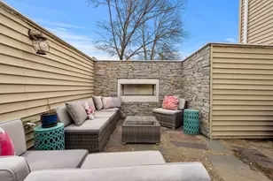 39 Chestnut St, Peabody, MA 01960 - Photo 26