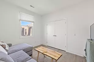 86 Fremont St, Somerville, MA 02145 - Photo 16