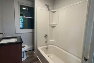 9 Granville St, Haverhill, MA 01832 - Photo 8