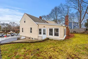 380 Cross St, Winchester, MA 01890 - Photo 6
