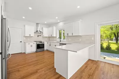 2 Valley Run Dr, Attleboro, MA 02703 - Photo 14