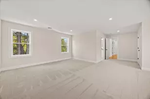 2 Valley Run Dr, Attleboro, MA 02703 - Photo 32