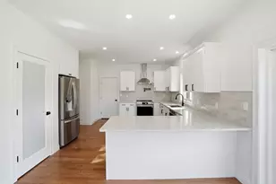 2 Valley Run Dr, Attleboro, MA 02703 - Photo 6