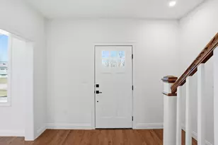 2 Valley Run Dr, Attleboro, MA 02703 - Photo 14