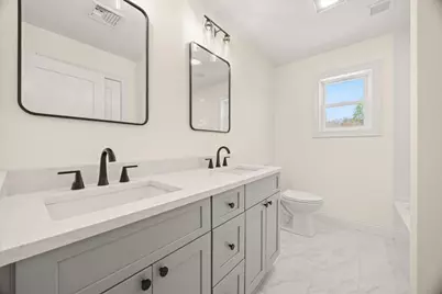 2 Valley Run Dr, Attleboro, MA 02703 - Photo 6