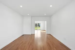 2 Valley Run Dr, Attleboro, MA 02703 - Photo 10